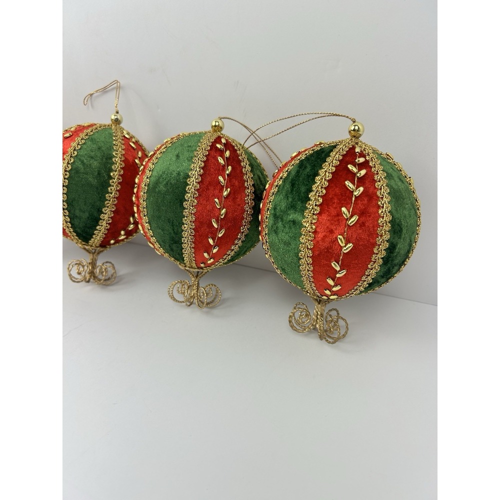 Vintage velvet Christmas Victorian style Ornaments Set 4 Red green velvet gold - Picture 6 of 8